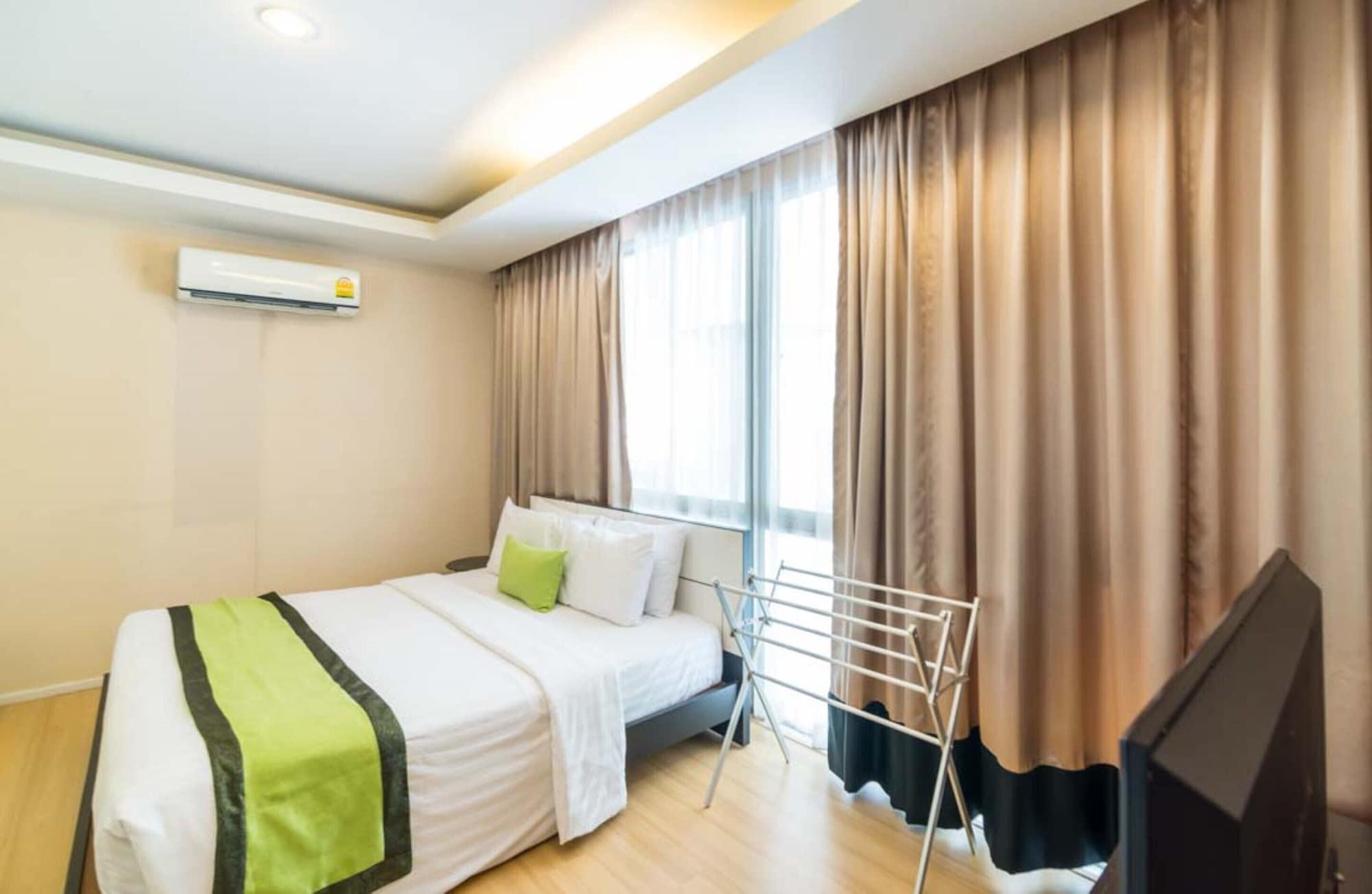 Icheck Inn Skyy Sukhumvit 1 Bangkok Luaran gambar