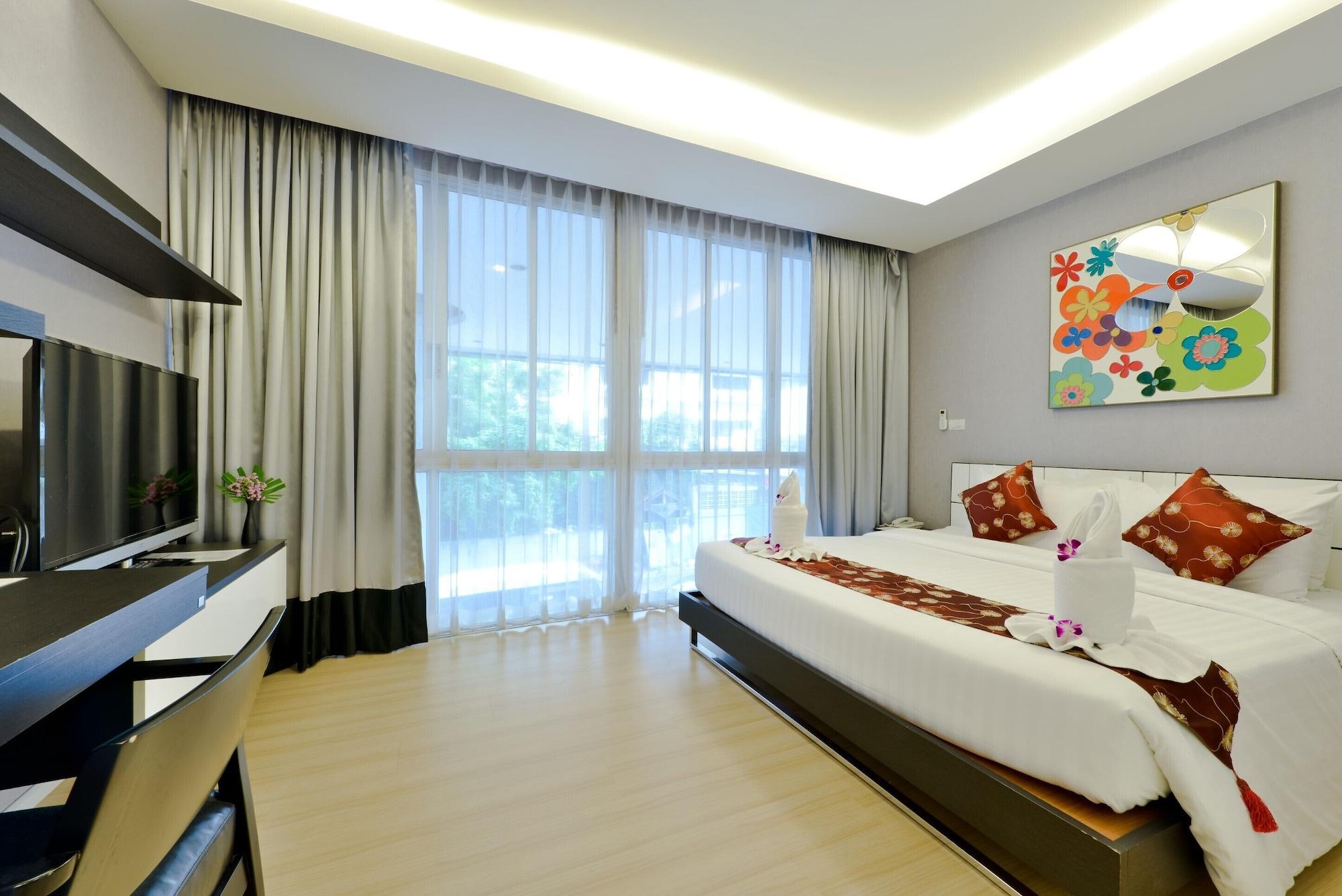 Icheck Inn Skyy Sukhumvit 1 Bangkok Luaran gambar