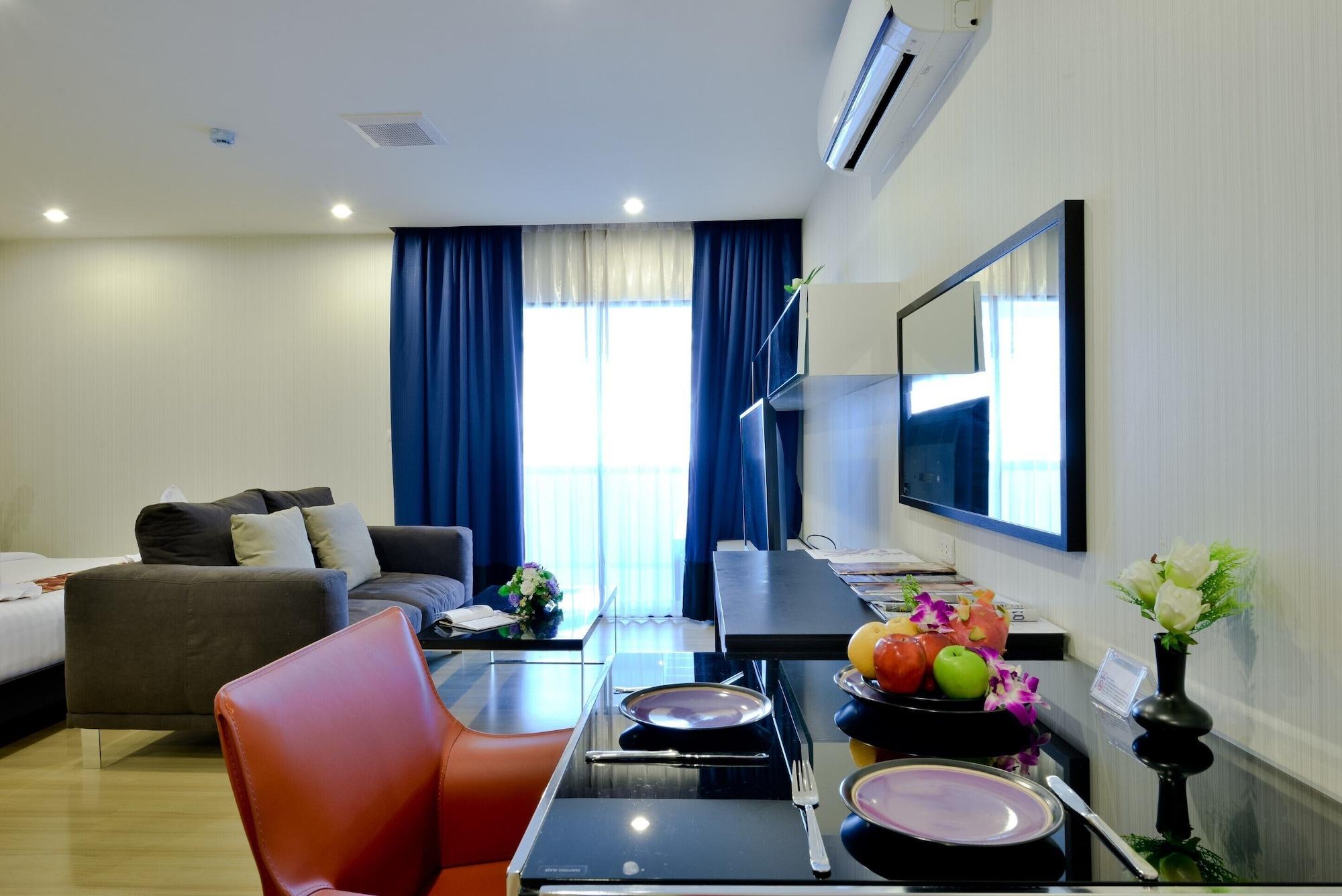 Icheck Inn Skyy Sukhumvit 1 Bangkok Luaran gambar