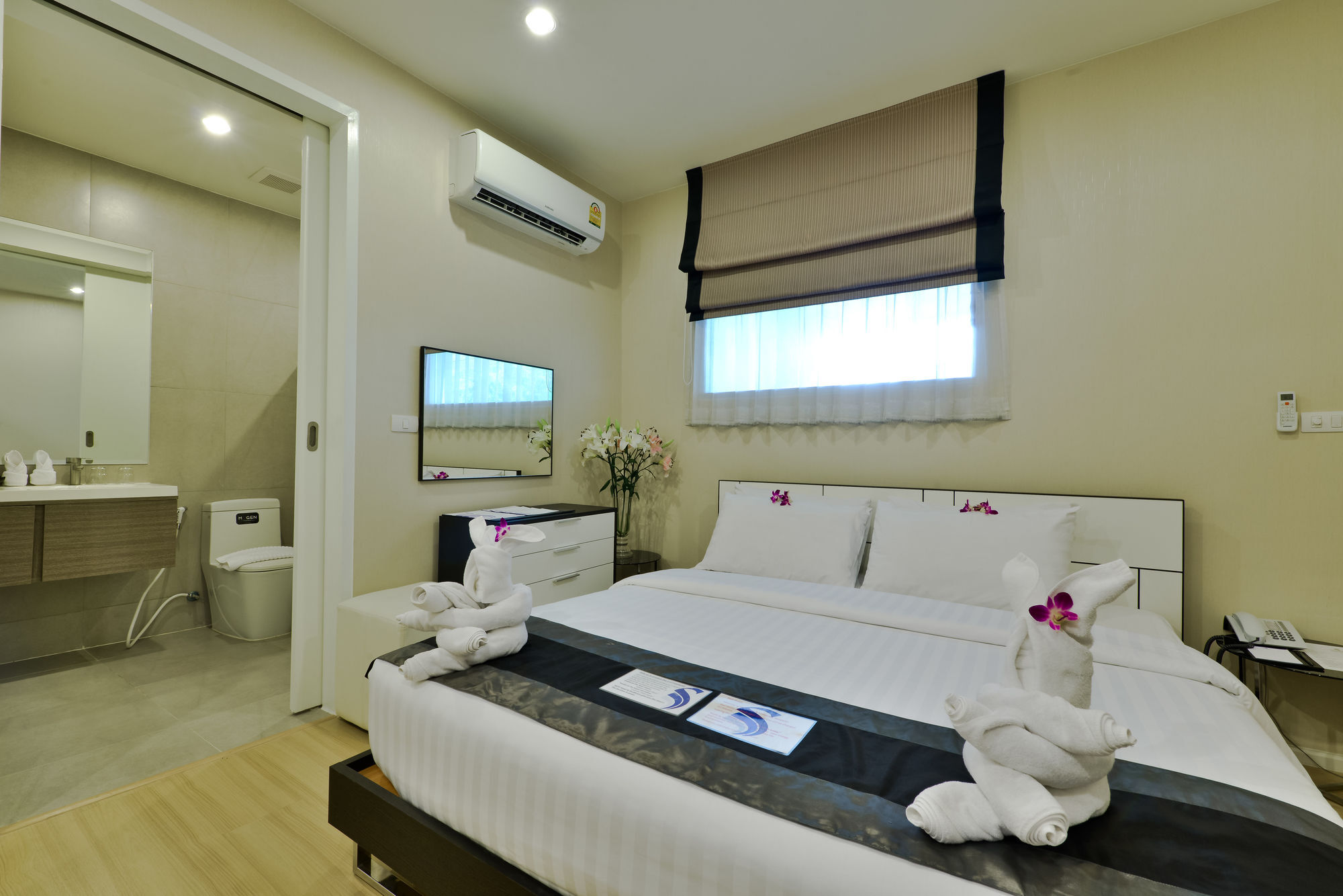 Icheck Inn Skyy Sukhumvit 1 Bangkok Luaran gambar