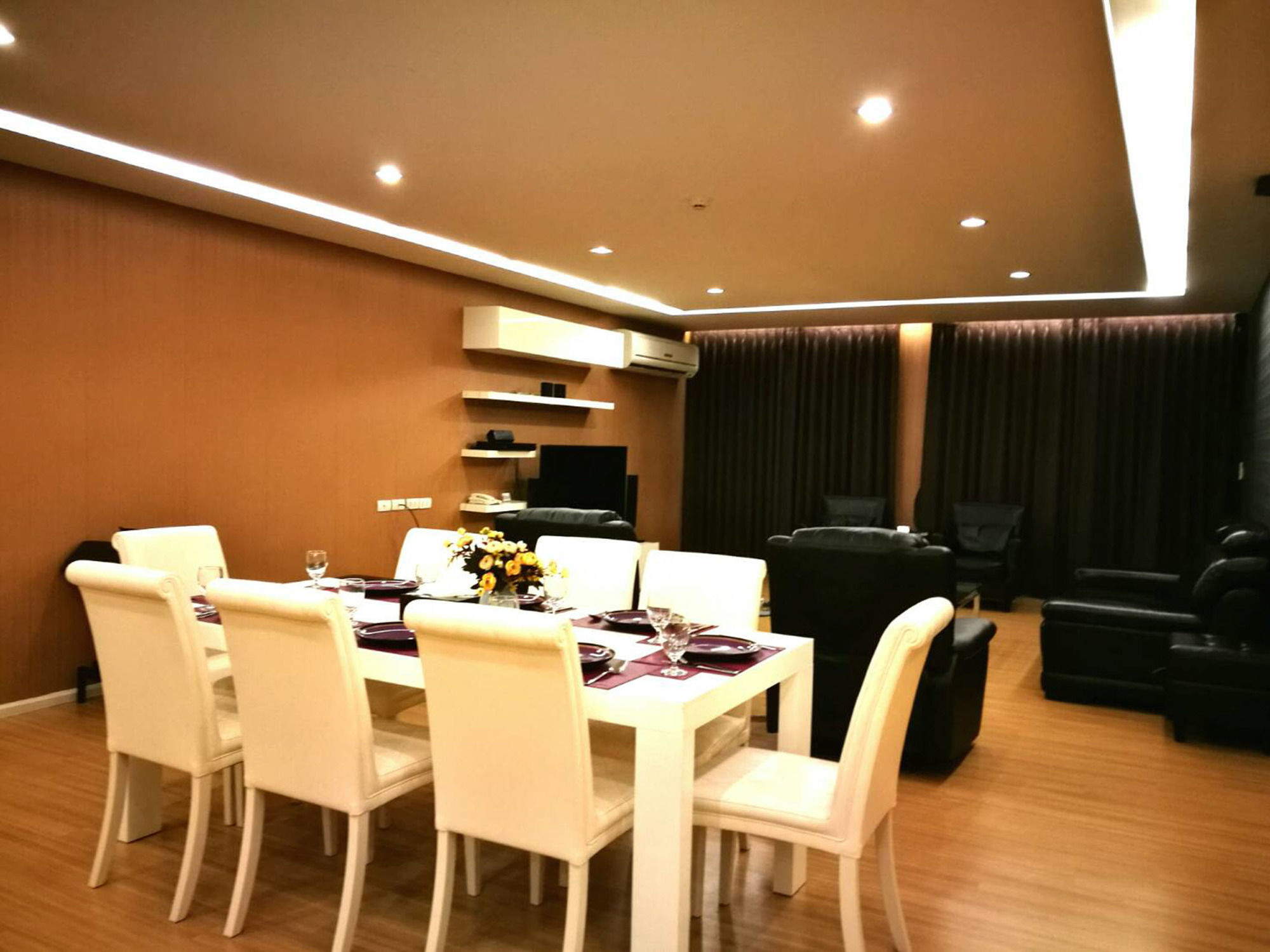 Icheck Inn Skyy Sukhumvit 1 Bangkok Luaran gambar