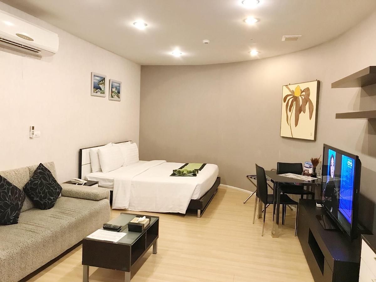 Icheck Inn Skyy Sukhumvit 1 Bangkok Luaran gambar